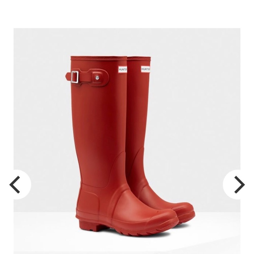 ALMOST BRAND NEW Hunter Boots